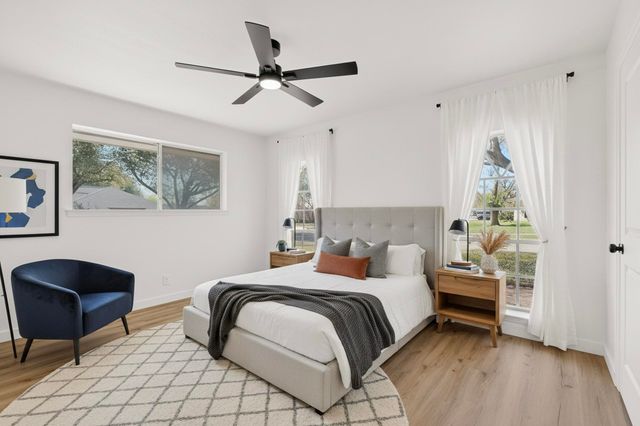 1100 Mount Vernon Street, Ennis, TX 75119