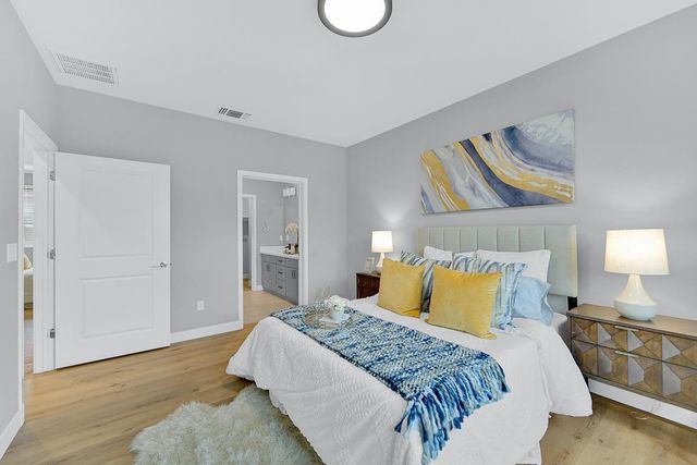 334 Circuit Way, Mountain View, CA 94043