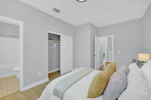 334 Circuit Way, Mountain View, CA 94043