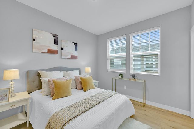 334 Circuit Way, Mountain View, CA 94043