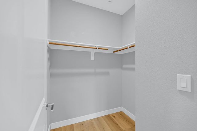 334 Circuit Way, Mountain View, CA 94043