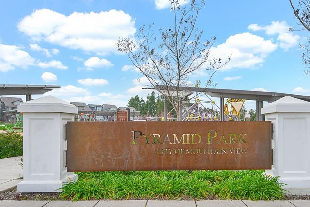 334 Circuit Way, Mountain View, CA 94043