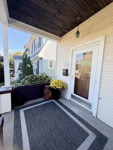 225 Superior Boulevard, Wyandotte, MI 48192