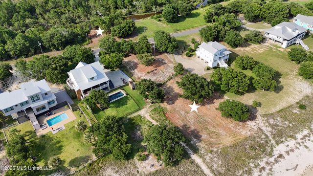 7205 Belle Fontaine Drive, Ocean Springs, MS 39564