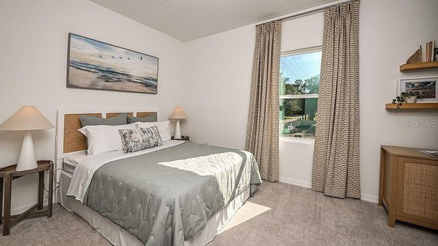 686 GLADSTONE WAY, Mount Dora, FL 32757