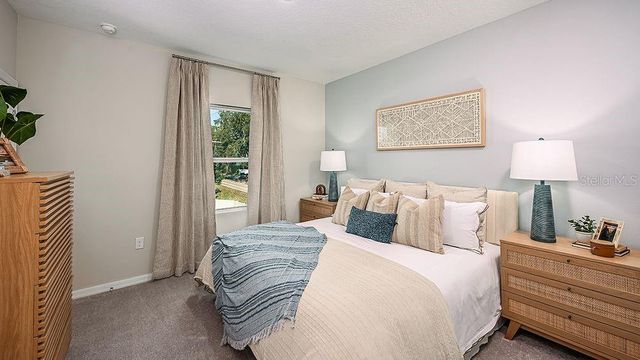 686 GLADSTONE WAY, Mount Dora, FL 32757