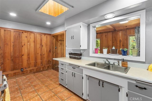 20505 Claremont Avenue, Riverside, CA 92507