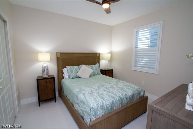 262 Indies Dr 101, Naples, FL 34114