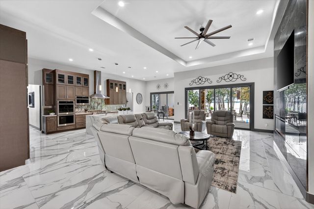 1130 The Shores Drive, Corsicana, TX 75109