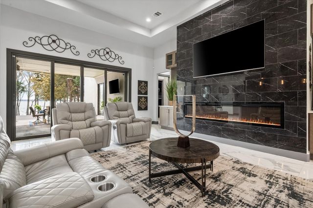 1130 The Shores Drive, Corsicana, TX 75109