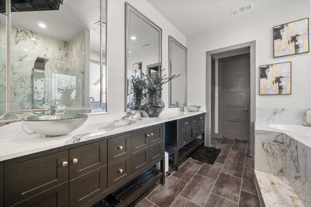 1130 The Shores Drive, Corsicana, TX 75109