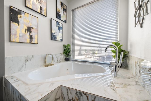 1130 The Shores Drive, Corsicana, TX 75109