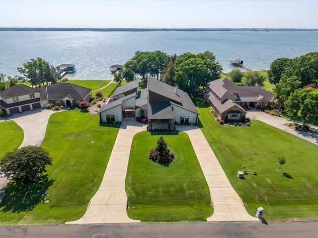 1130 The Shores Drive, Corsicana, TX 75109