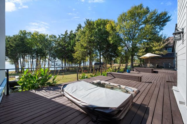 1130 The Shores Drive, Corsicana, TX 75109