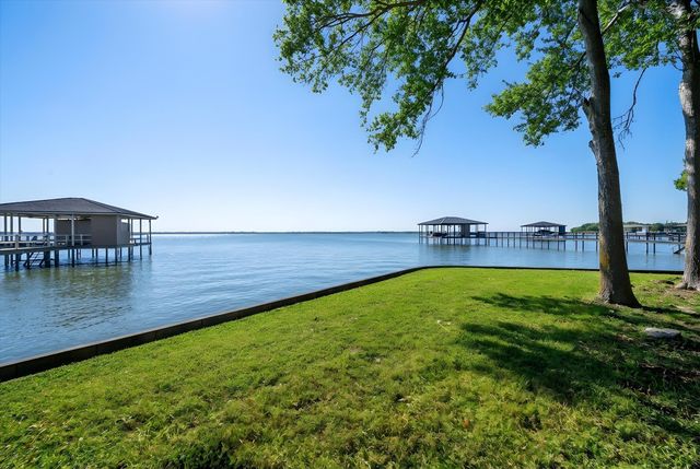 1130 The Shores Drive, Corsicana, TX 75109