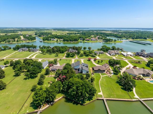 1130 The Shores Drive, Corsicana, TX 75109