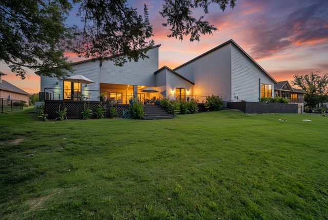 1130 The Shores Drive, Corsicana, TX 75109