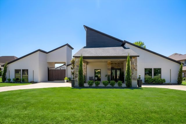 1130 The Shores Drive, Corsicana, TX 75109