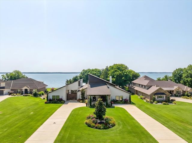 1130 The Shores Drive, Corsicana, TX 75109