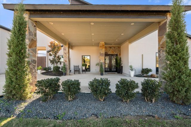 1130 The Shores Drive, Corsicana, TX 75109