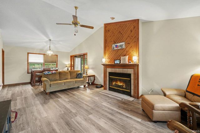 52979 Red Fox Trail, South Bend, IN 46628