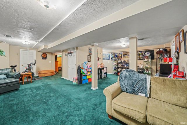 52979 Red Fox Trail, South Bend, IN 46628