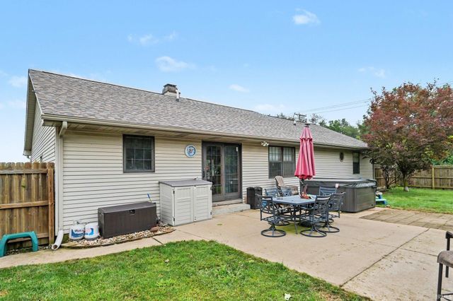52979 Red Fox Trail, South Bend, IN 46628