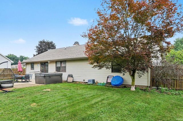 52979 Red Fox Trail, South Bend, IN 46628