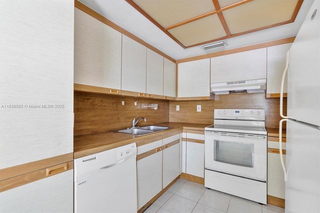 9135 SW 125th Ave 309P, Miami, FL 33186