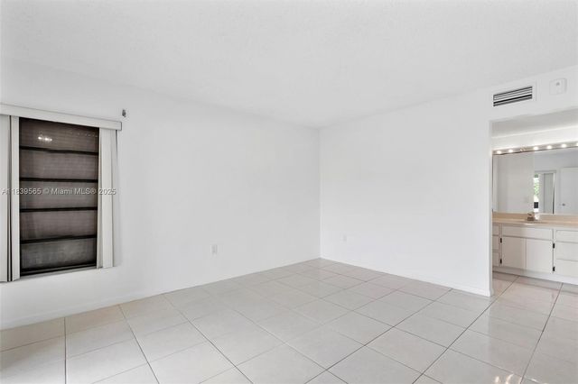 9135 SW 125th Ave 309P, Miami, FL 33186