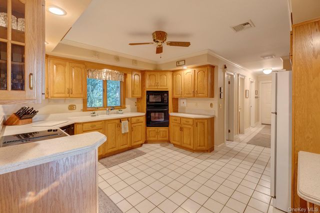 107 Moffat Road, Washingtonville, NY 10992