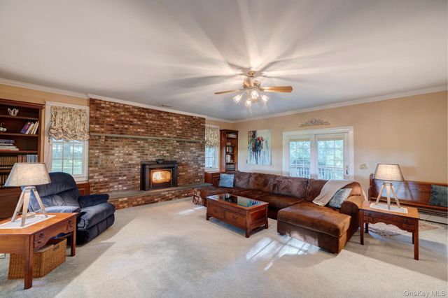 107 Moffat Road, Washingtonville, NY 10992