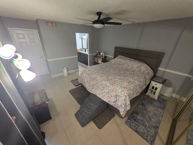 2164 White Pine Circle B, Greenacres, FL 33415