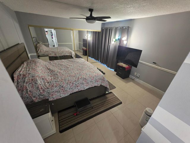 2164 White Pine Circle B, Greenacres, FL 33415