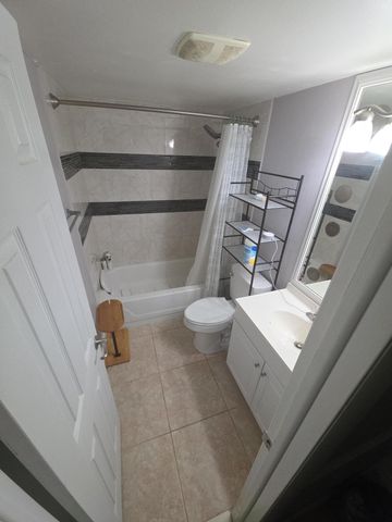 2164 White Pine Circle B, Greenacres, FL 33415