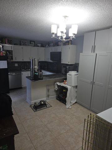 2164 White Pine Circle B, Greenacres, FL 33415