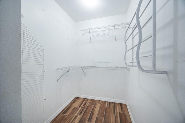 1010 SOUTHERN PINE LANE, Sarasota, FL 34243