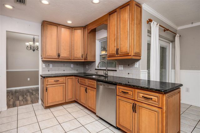 1010 SOUTHERN PINE LANE, Sarasota, FL 34243