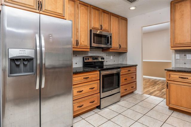 1010 SOUTHERN PINE LANE, Sarasota, FL 34243