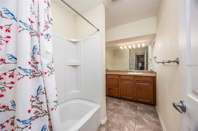 1010 SOUTHERN PINE LANE, Sarasota, FL 34243