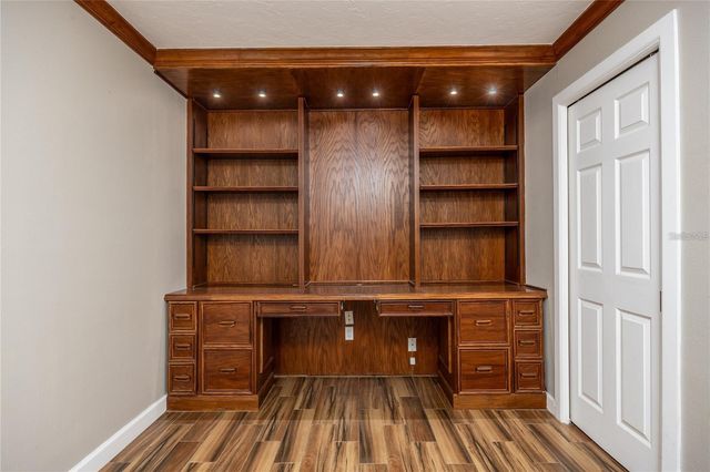 1010 SOUTHERN PINE LANE, Sarasota, FL 34243