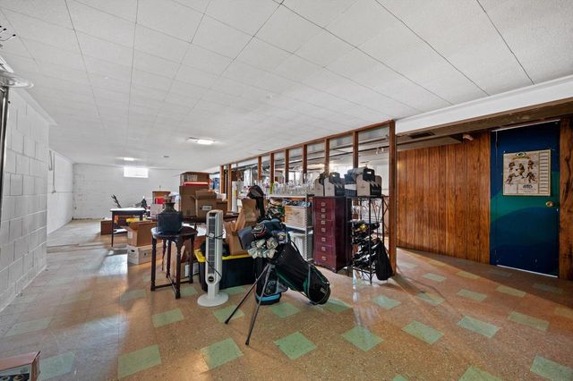 W152N5519 Beaver DRIVE, Menomonee Falls, WI 53051