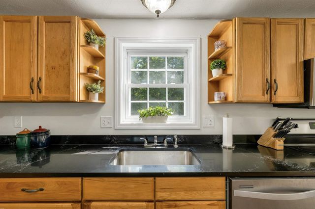 197 Grapevine, Dunbarton, NH 03046