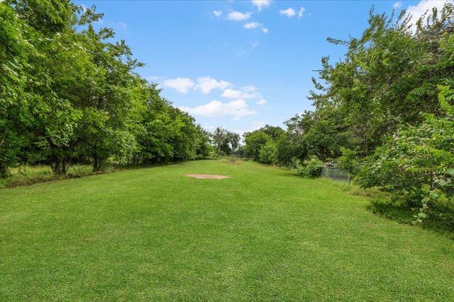 110 Lora Lane, Weatherford, TX 76088