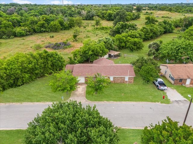 110 Lora Lane, Weatherford, TX 76088