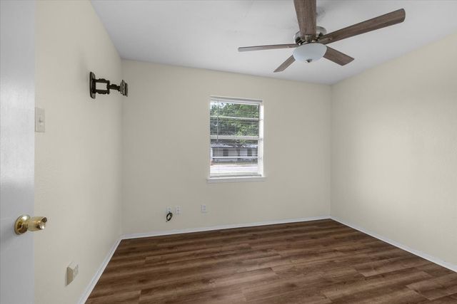 110 Lora Lane, Weatherford, TX 76088