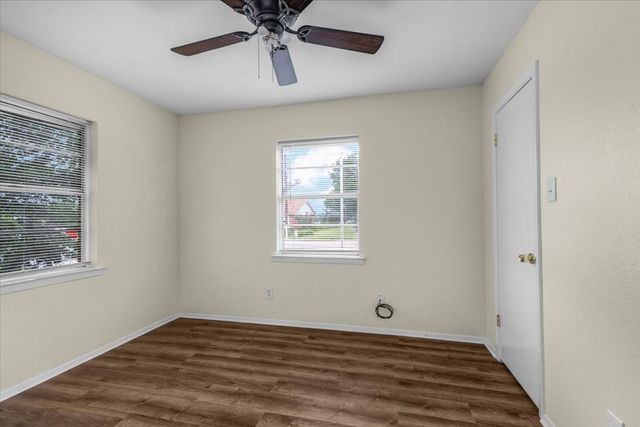 110 Lora Lane, Weatherford, TX 76088