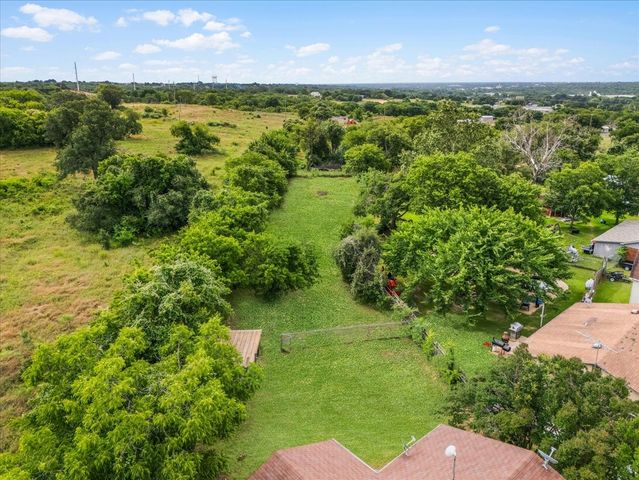 110 Lora Lane, Weatherford, TX 76088