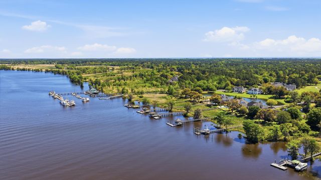 292 Portrush Loop, Pawleys Island, SC 29585