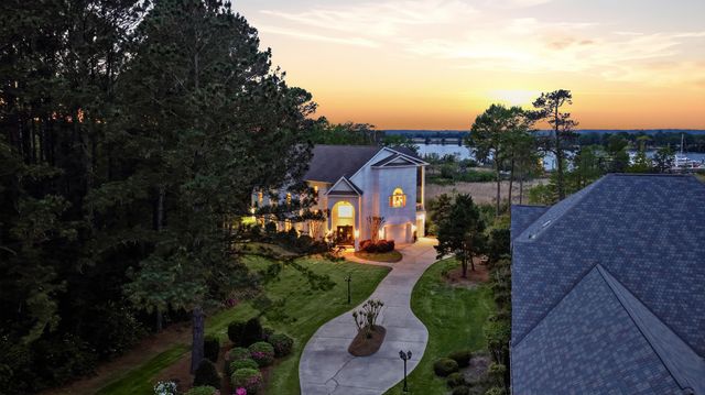 292 Portrush Loop, Pawleys Island, SC 29585